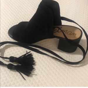 Same Edelman Black Suede Shoes